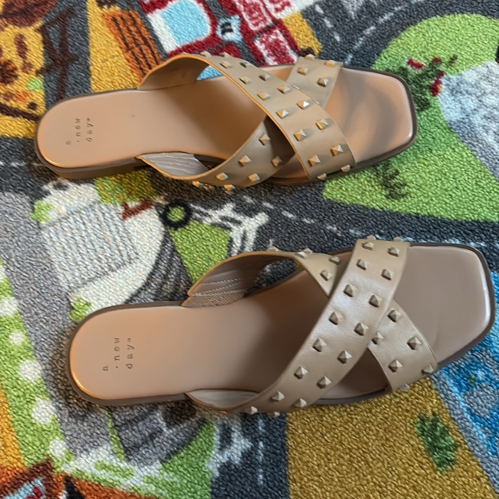 Studded Beige Sandals a new day - Picture 4 of 4